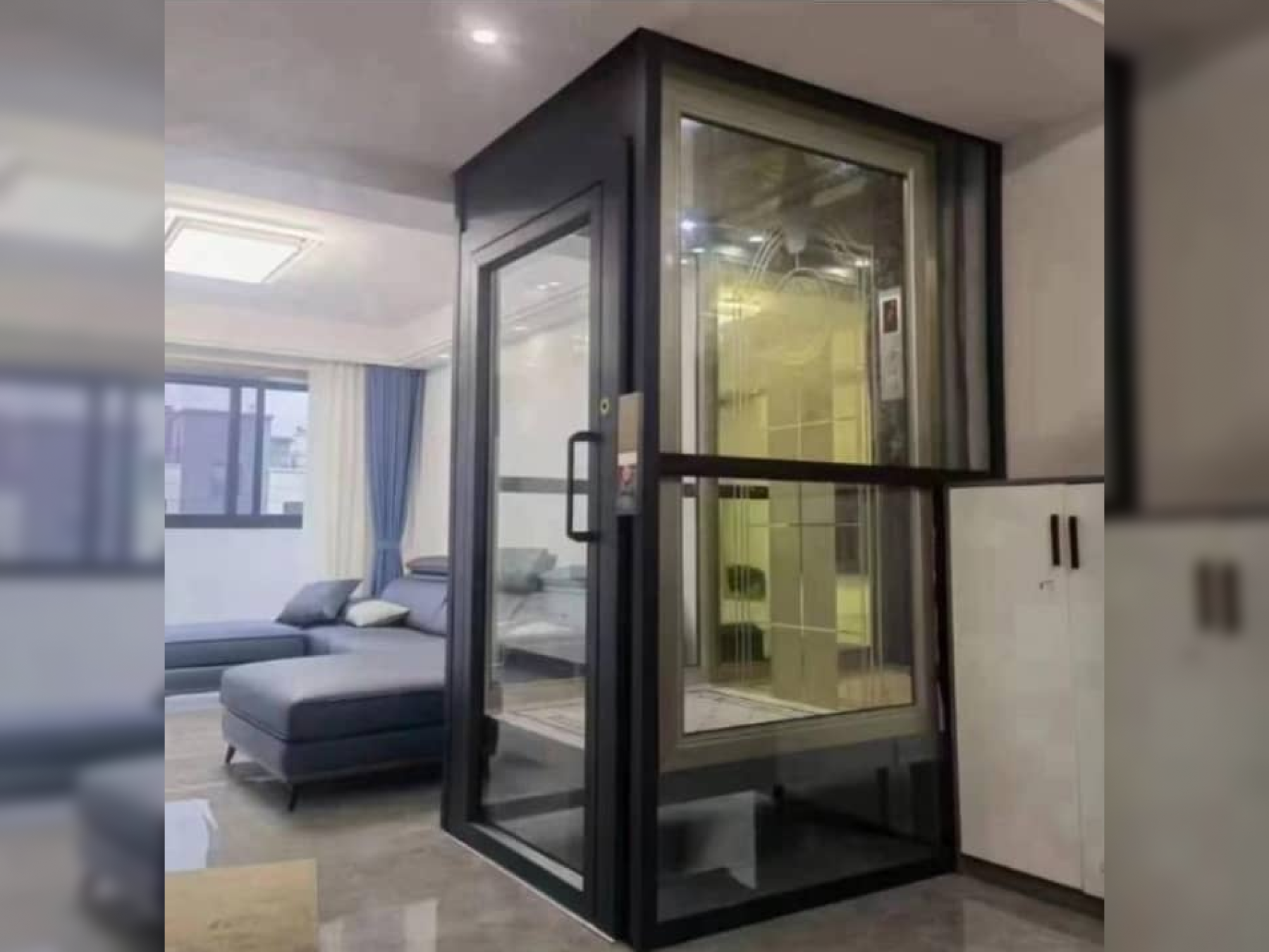 Square Glass View Lift